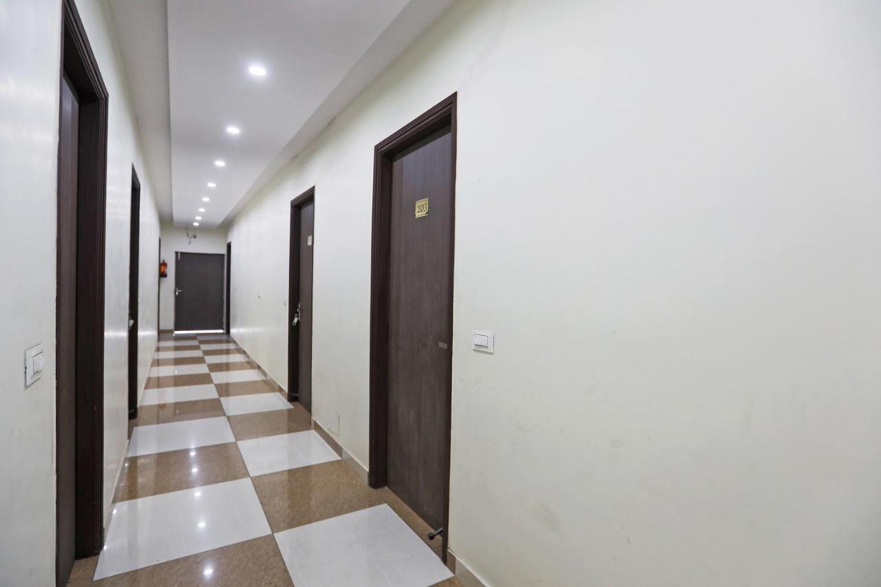 Oyo 48501 Dayal Regency Hotel Hapur Esterno foto
